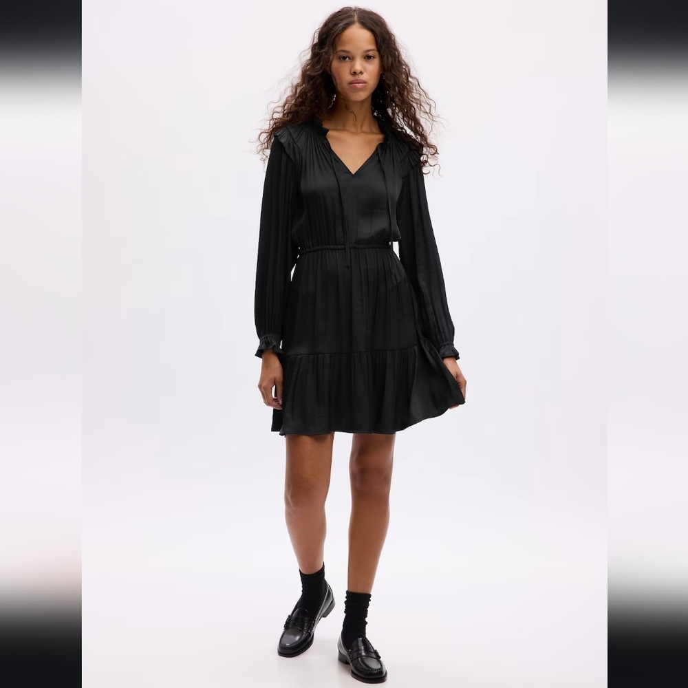 NWT GAP Split Neck Tiered Mini Dress